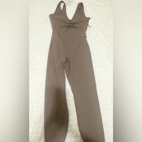 SPANX deep dive booty boost jumpsuit - Picture 4 of 7